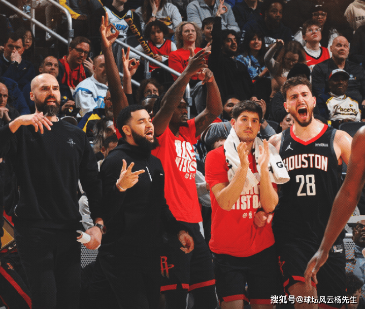 包含风云突变武汉三镇赛后豪取连胜；英超版图或变；话题不断；团队化学反应显著的词条-AYX SPORTS